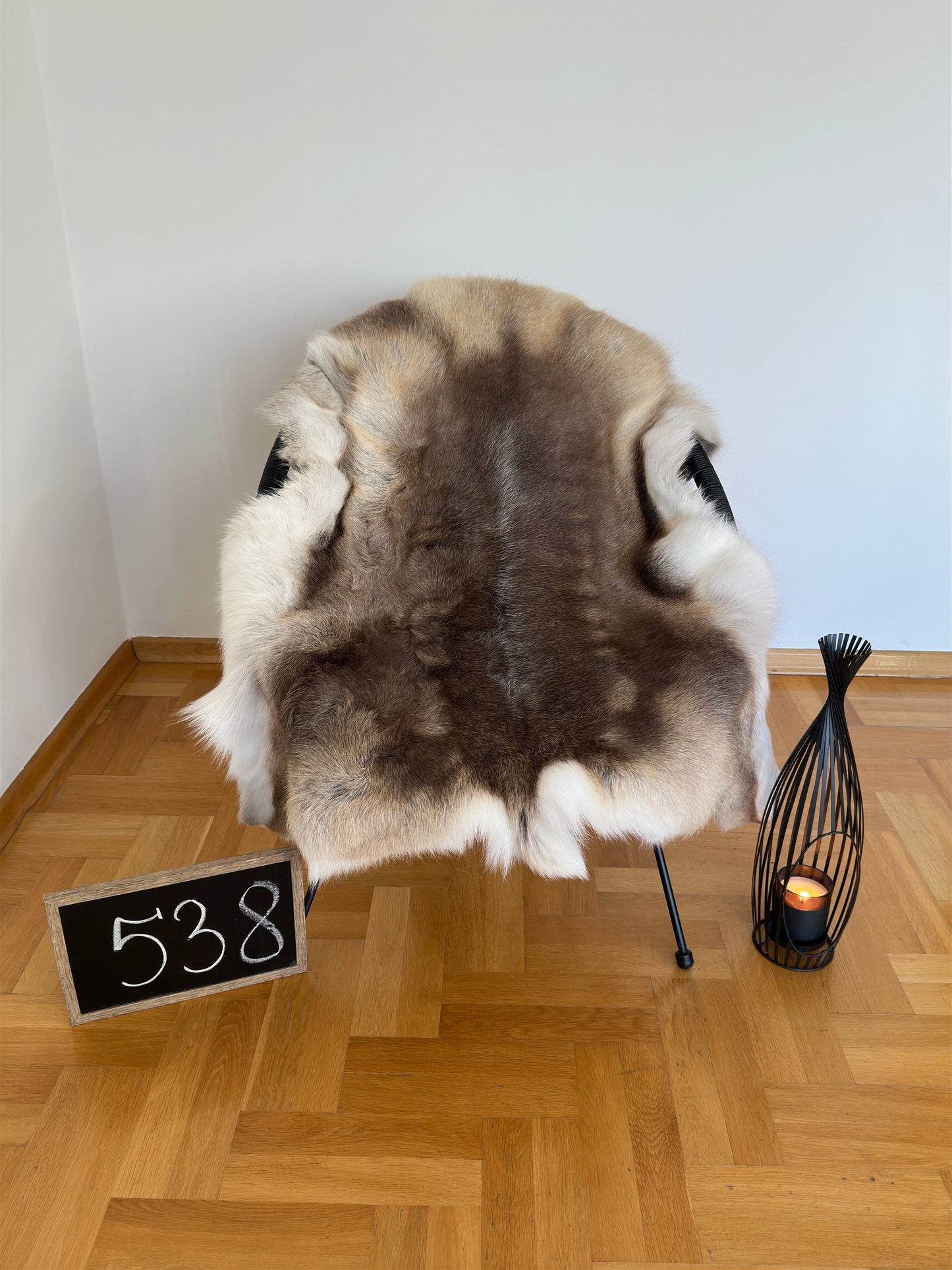 Luxurious Reindeer Hide Unique Giant Size 136 x 108 cm Reindeer Skin #538