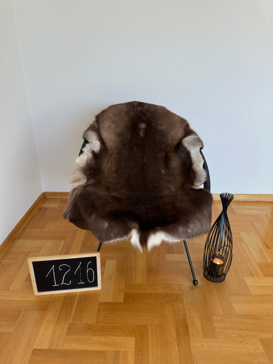 Reindeer Hide B Grade 133 x 95cm Authentic Nordic Decor Reindeer Skin #1216