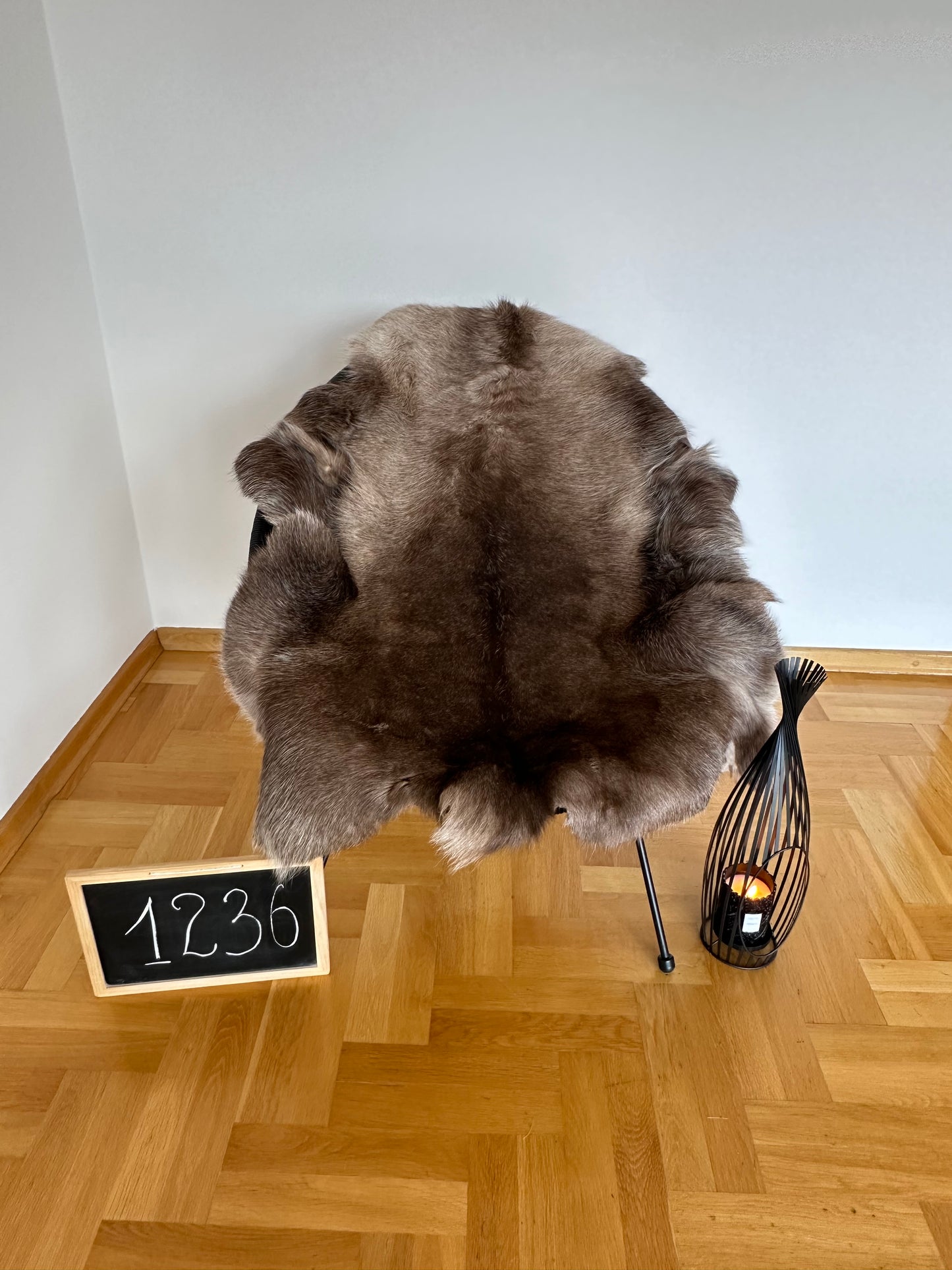 Luxurious Reindeer Hide Unique B Grade 120 x 113 cm Reindeer Skin #1236