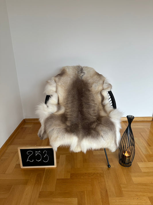 Luxurious Reindeer Hide Unique Giant Size 129 x 105 cm Reindeer Skin #253