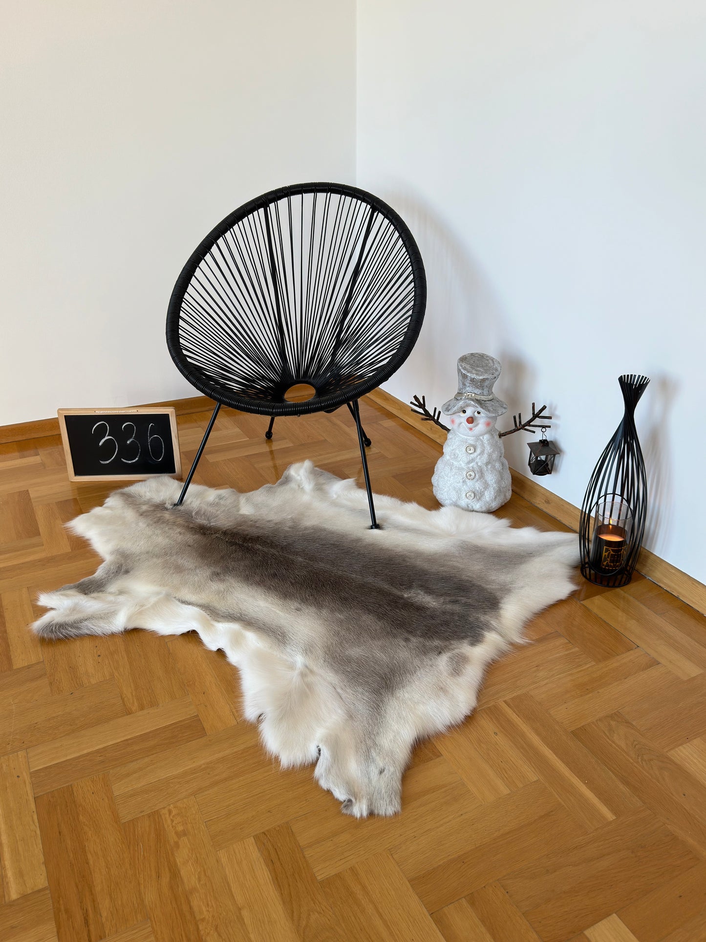 Reindeer Hide Giant 122x 106 cm Authentic Nordic Decor Reindeer Skin #336