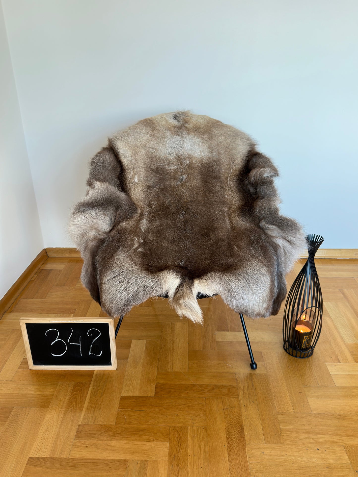 Luxurious Reindeer Hide Unique Giant Size 136 x 105 cm Reindeer Skin #342