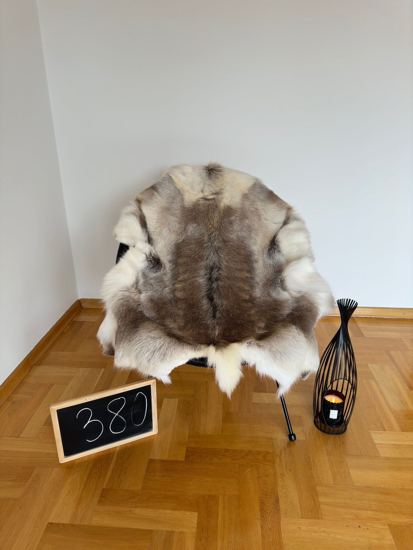 Reindeer Hide Giant 121 x 110 cm Authentic Nordic Decor Reindeer Skin #380