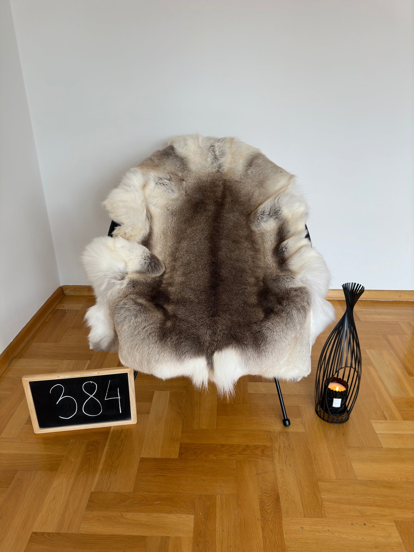 Luxurious Reindeer Hide Unique Giant Size 136 x 106 cm Reindeer Skin #384