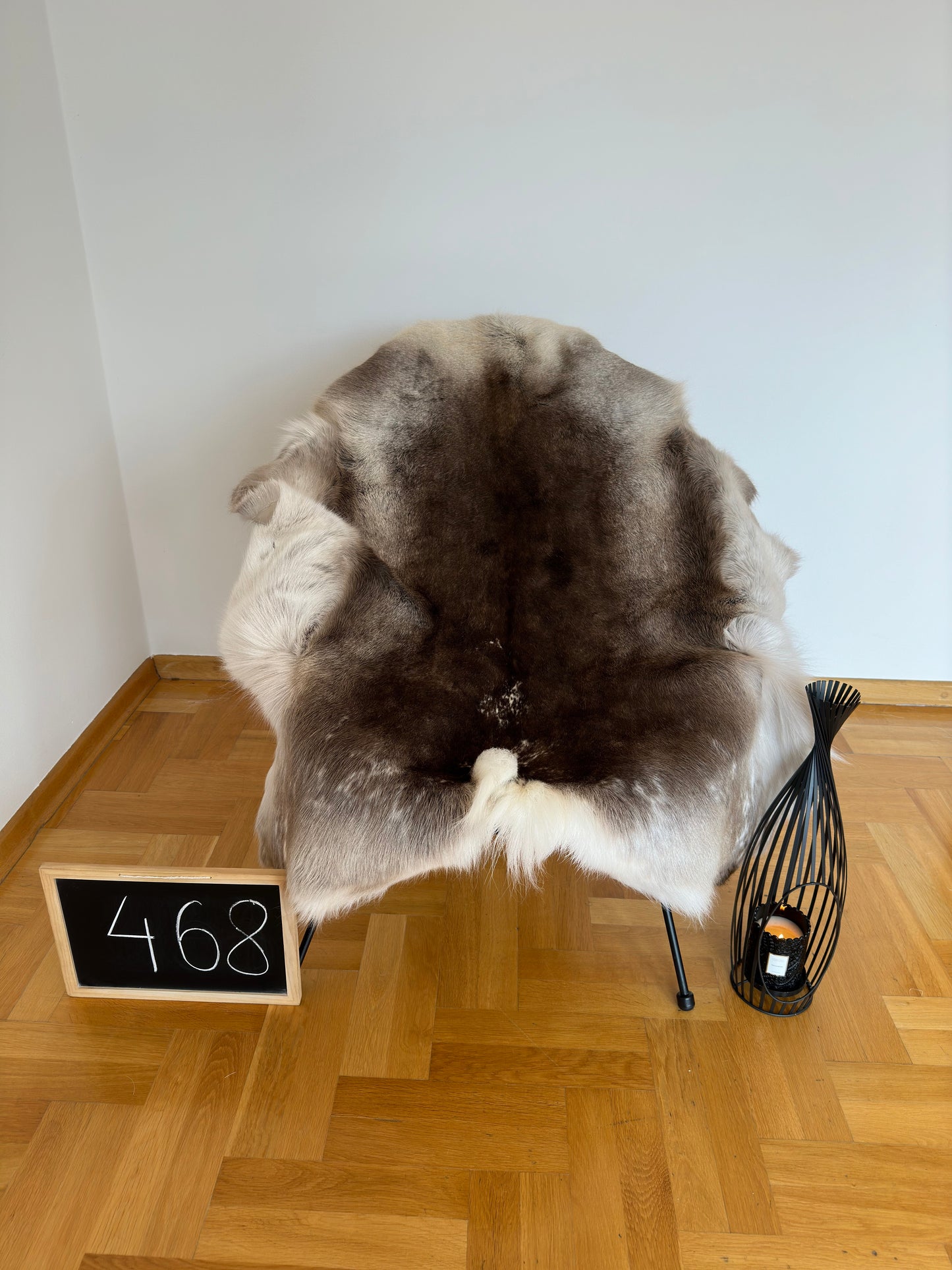 Reindeer Hide Giant 140 x 108 cm Authentic Nordic Decor Reindeer Skin #468