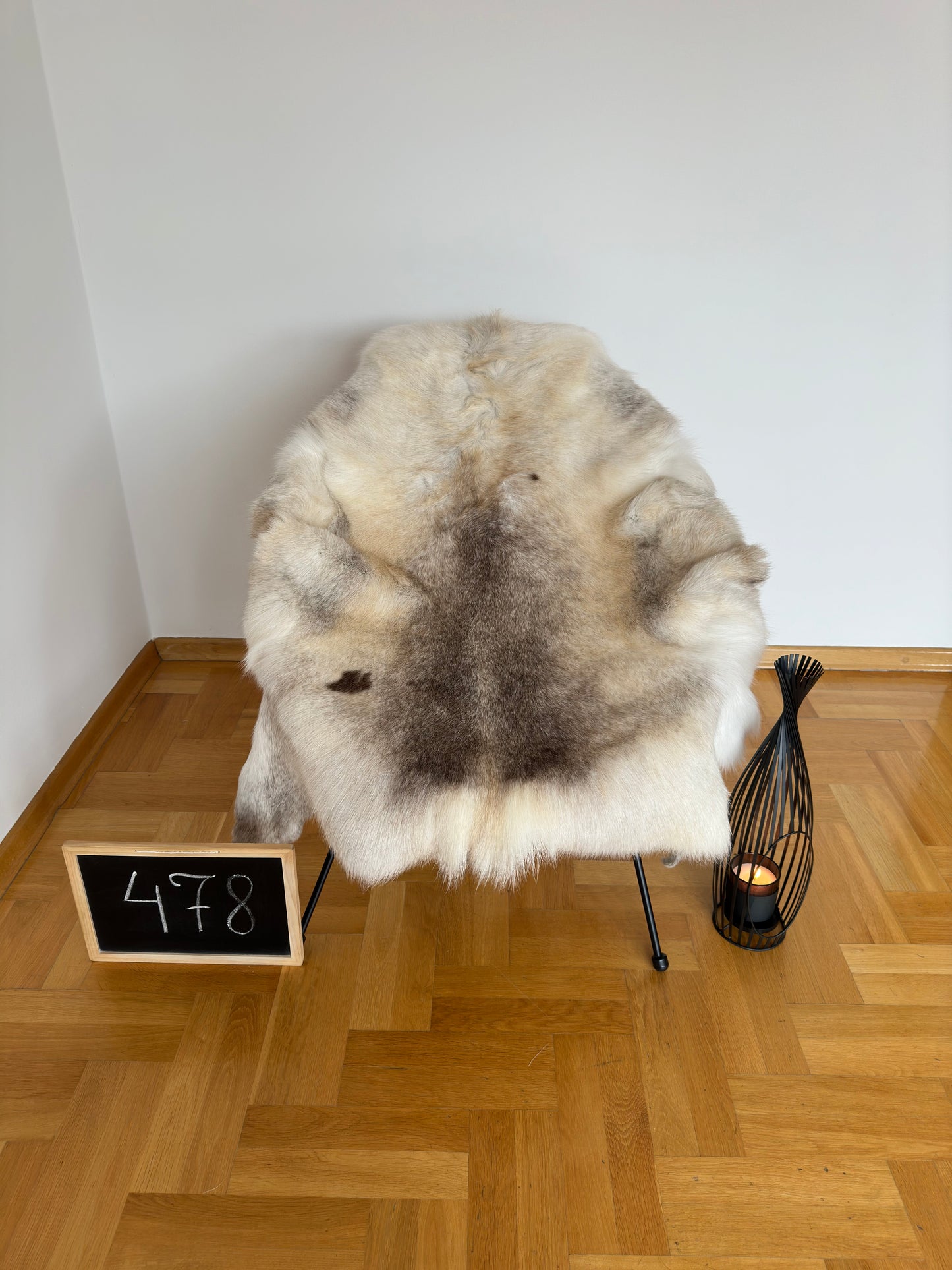 Rare Reindeer Hide Giant 124 x 115 cm Authentic Nordic Decor Reindeer Skin #478