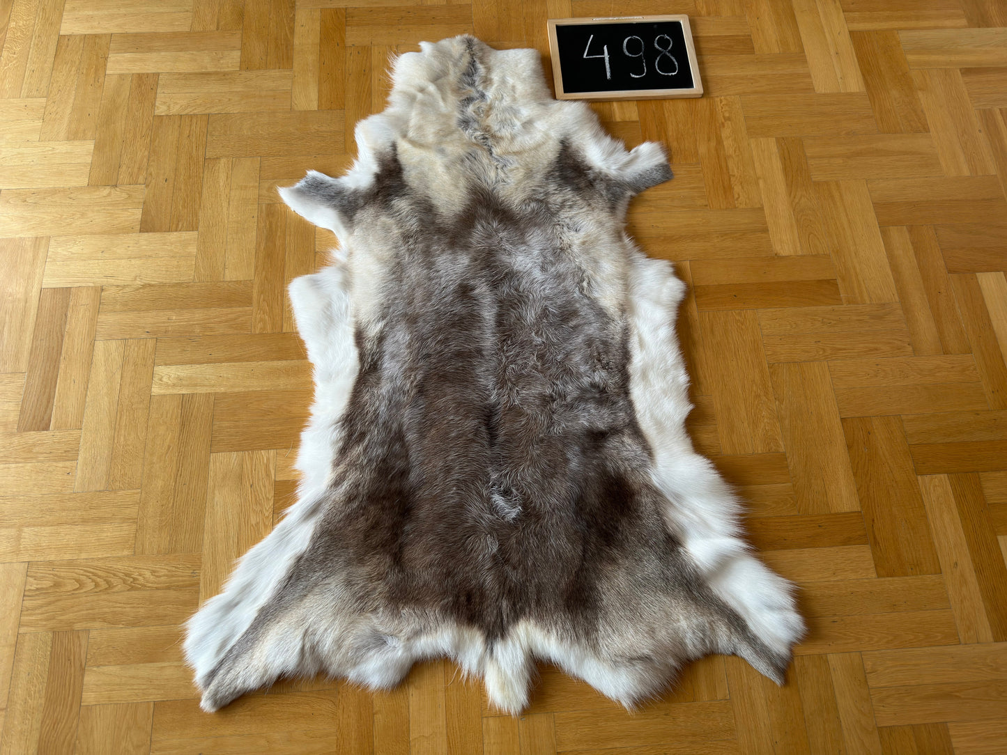 Luxurious Reindeer Hide Unique Giant Size 140 x 106 cm Reindeer Skin #498