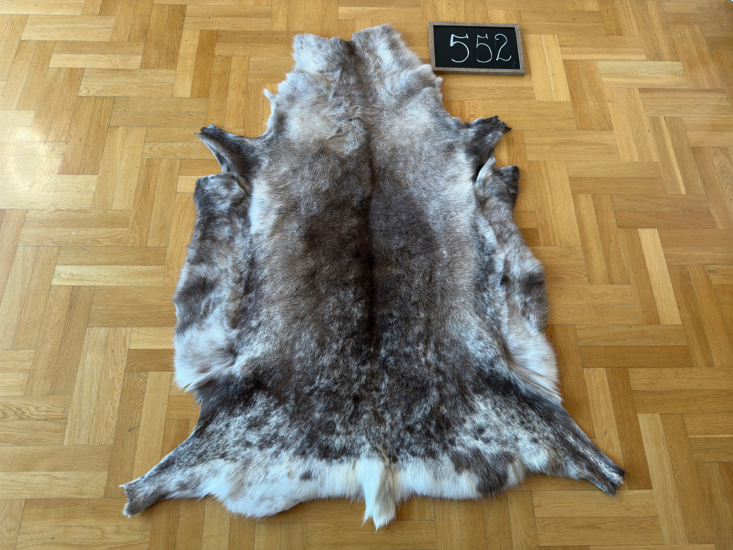 Rare Reindeer Hide Giant 152 x 121 cm Authentic Nordic Decor Reindeer Skin #552